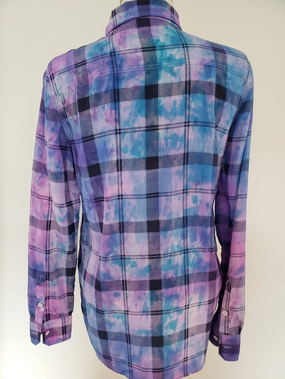 Equipment femme silk painted plaid tie dyed shirt black blue purple pink med 6 8